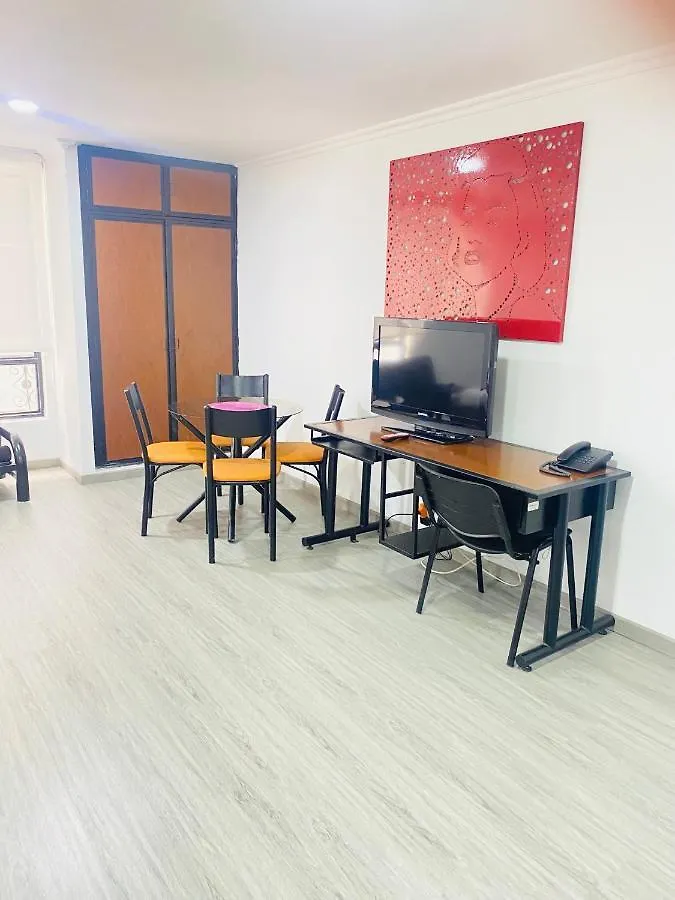 Apartaestudio Amoblado De Un Solo Ambiente- Quinta Paredes Corferias بوغوتا