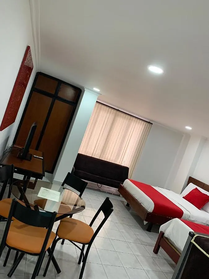 Apartaestudio Amoblado De Un Solo Ambiente- Quinta Paredes Corferias Bogota Apartment